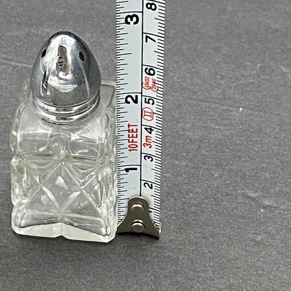 Vintage Diamond Glass Salt &‎ Pepper Shakers Miniature Square Retro Kitchen MCM - Picture 4 of 8